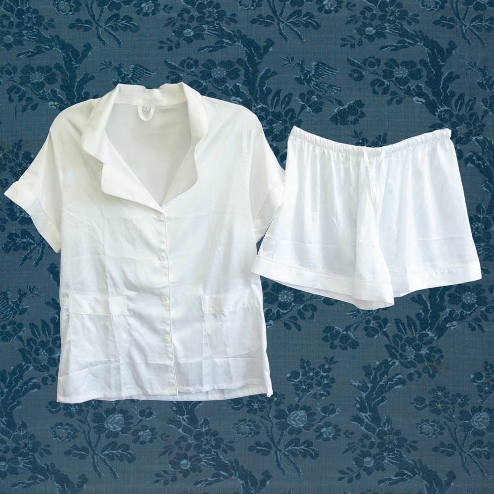 NWOT - White Satin Bridal Pajamas Set size Small